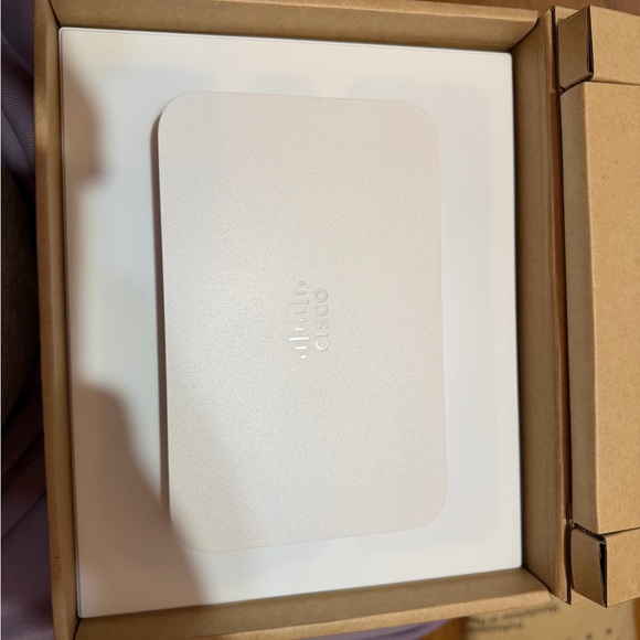 Meraki Go Router FirewallCloud Managed5 PortsCisco [GX20-HW-US]